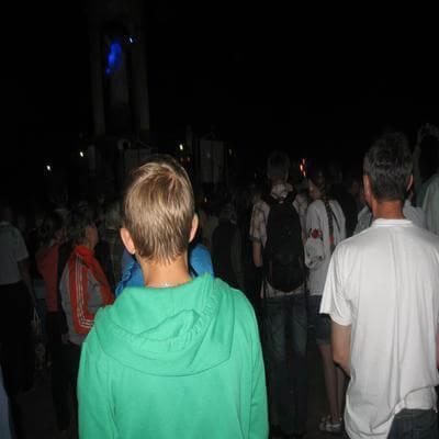 Доброго дня ! Я б хотів вам розповісти про мою подорож на цьогорічну прощу до Зарваниці.
