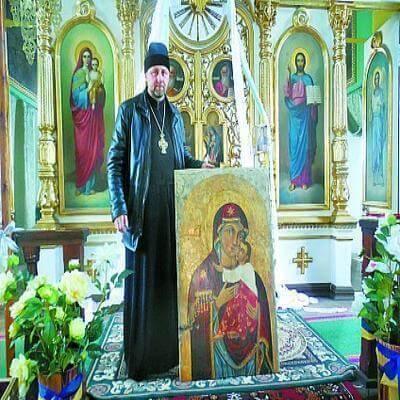 Зарваниця :: Вікно детальніше :: У храмі перед Луцьком «заплакали» 8-м ікон